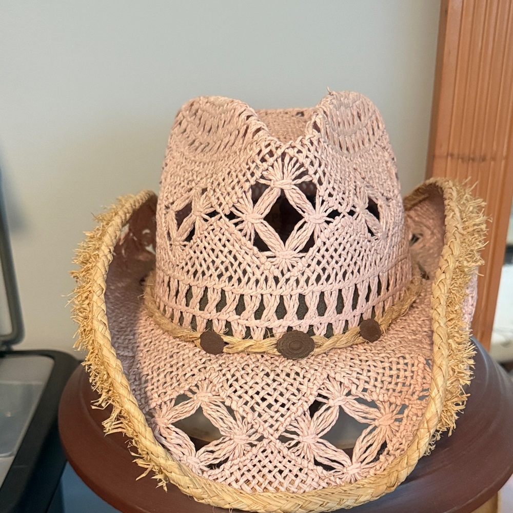 Women’s Straw Crochet Cowboy Hat in Light Pink